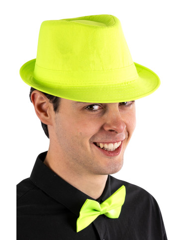 Cappello gangster verde  fluo in tessuto con cartellino/etichetta