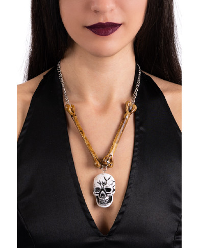Collier avec os et tête de mort, sur papier cartonné