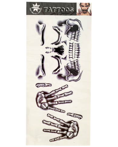 Carpeta tatuajes de manos y calavera en bolsa sobre cartoncillo