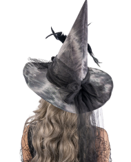 Cappello strega in tessuto con fiori, piume, velo con cartellino/etichetta