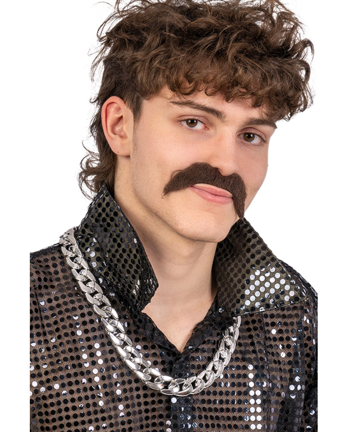 Collier argenté en plastique avec étiquette cartonnée pliée