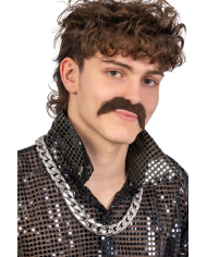 Silver necklace in plastic w/hangtag