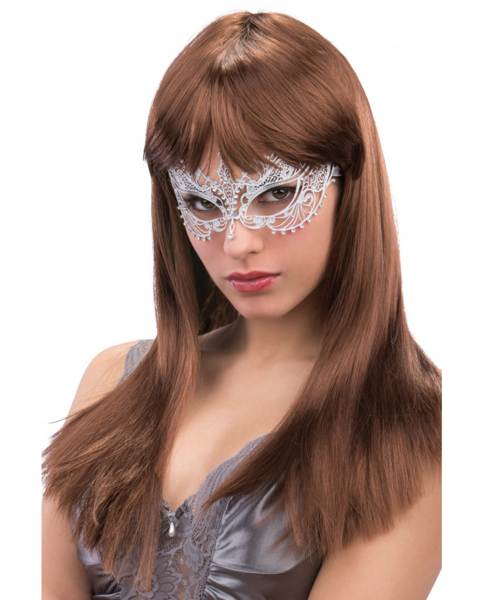 Straight long wig with fringe, to make your perfect disguise.