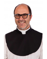 Collarino da prete, accessorio ideale per un travestiemnto da