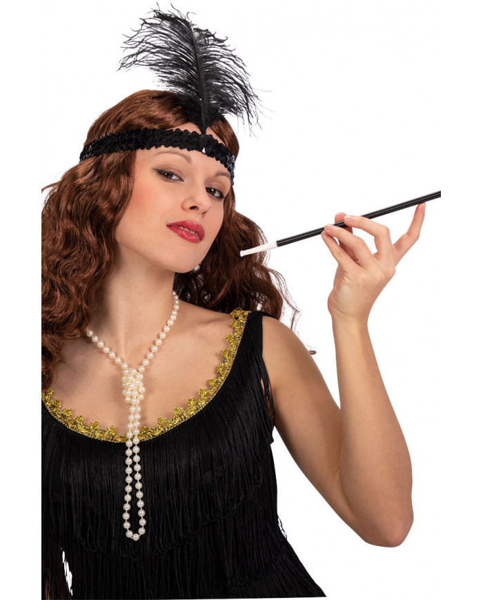 Charleston set consisting of band, necklace and cigarette