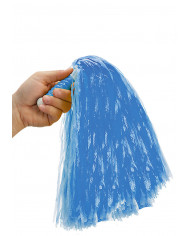 Pompon realizzati in filamenti di colore azzurro con comoda