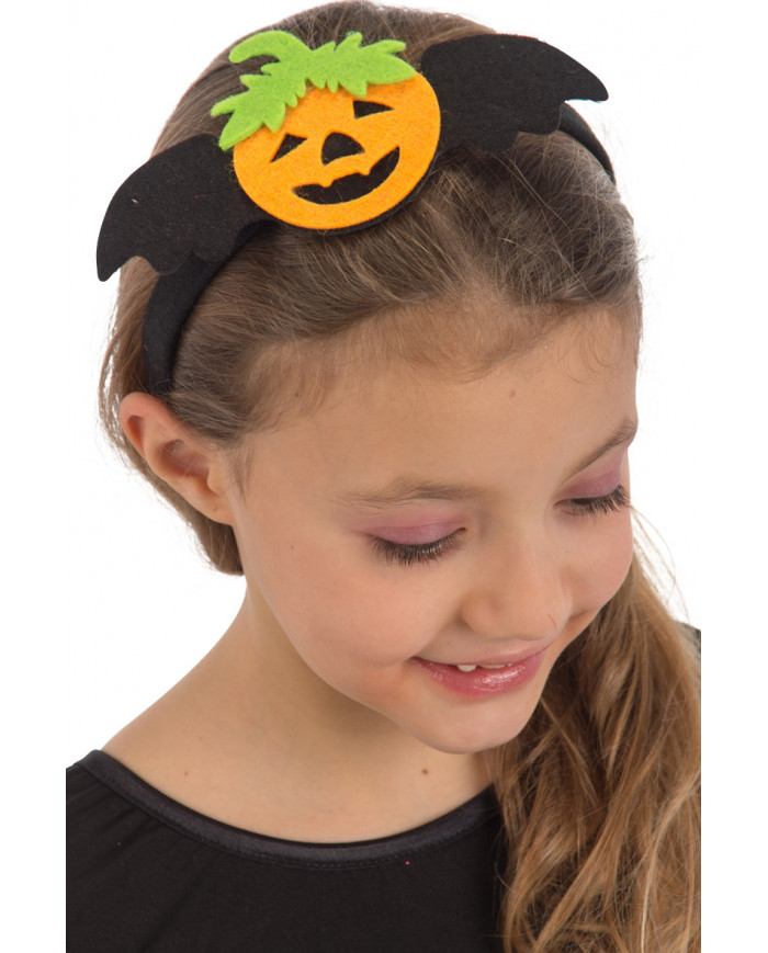 Headband with nice pumpkin felt decoration, ideal for Halloween.