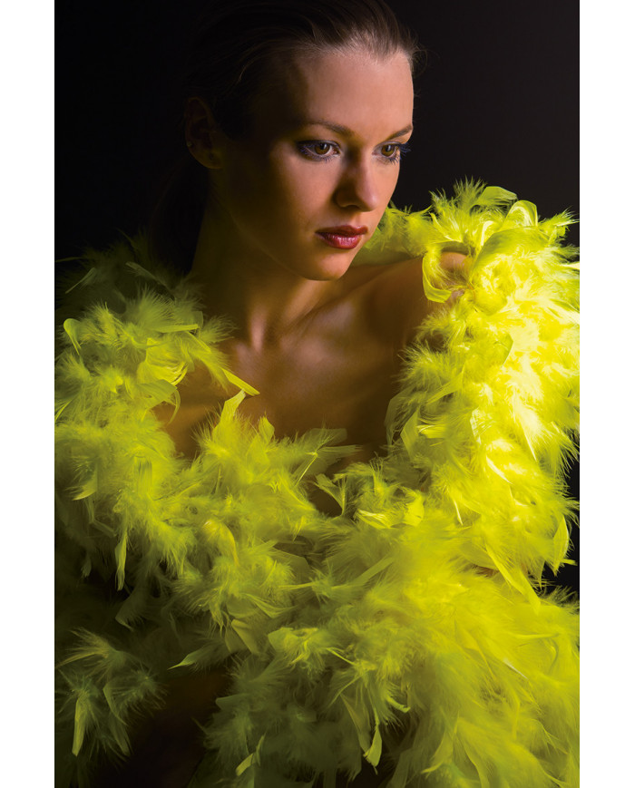 Yellow fluo feather boa for a whiff of joy and color that will