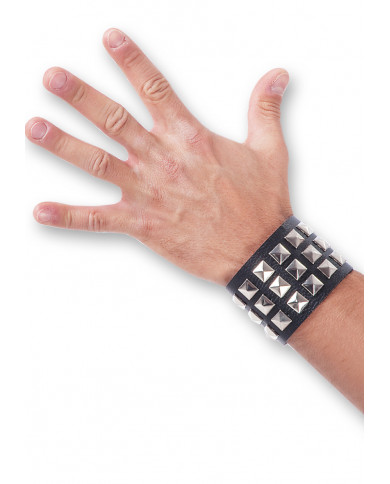 Bracciale in similpelle con borchie applicate: per un look in