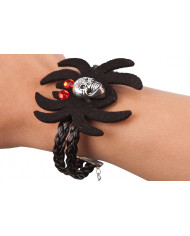 Armband aus Kunstleder mit Spinne aus Stoff und Totenkopf aus Metall